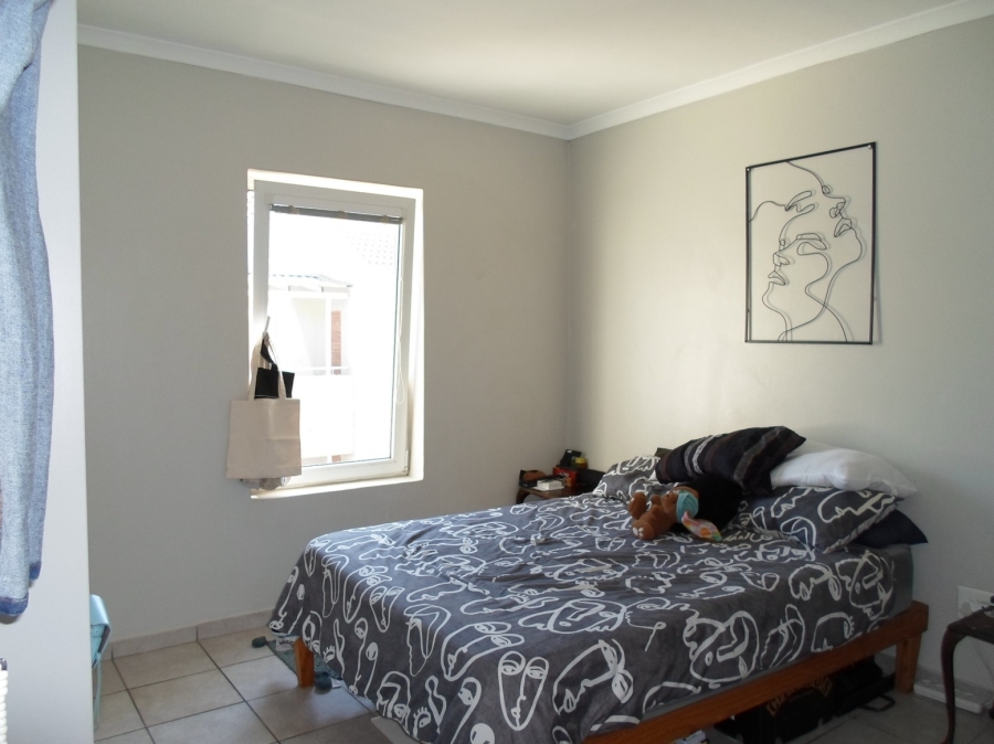 To Let 2 Bedroom Property for Rent in Amstelhof Western Cape